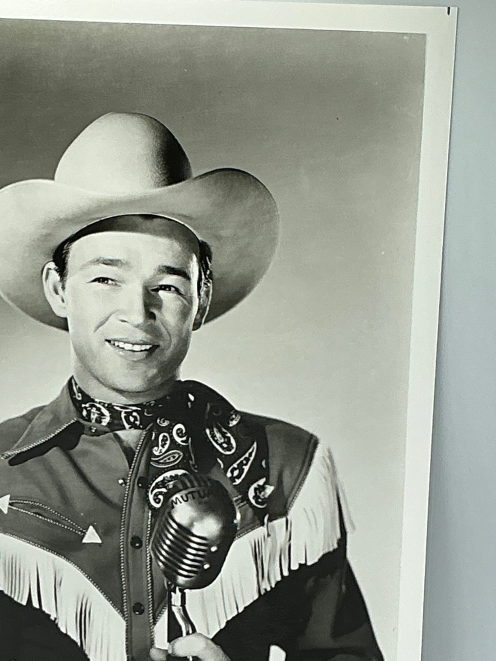 Roy Rogers Glossy Photo 8x10 Singing Cowboy Mutual Microphone Western - Picture 3 of 6